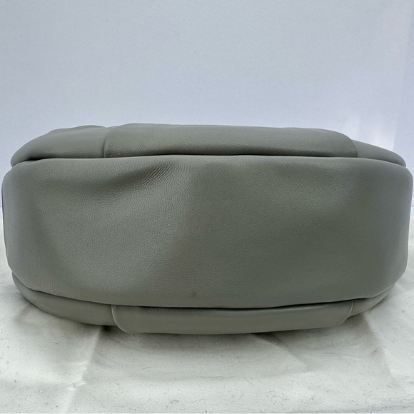 Staud soft moon bag | French grey - Picture 5 of 8